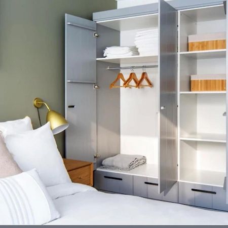 Bright 1Bedroom Apartment Centrally Located With Most Beautiful Views From Seine At 10 Minutes Walking From Beaugrenelle Shopping Mall And Eiffel Tower Париж Екстер'єр фото